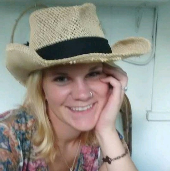 Meet your Posher, Chandler - Picture 1 of 1